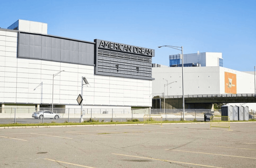 American Dream Leaves Clan Behind Mall Empire Mired in Debt - Bloomberg